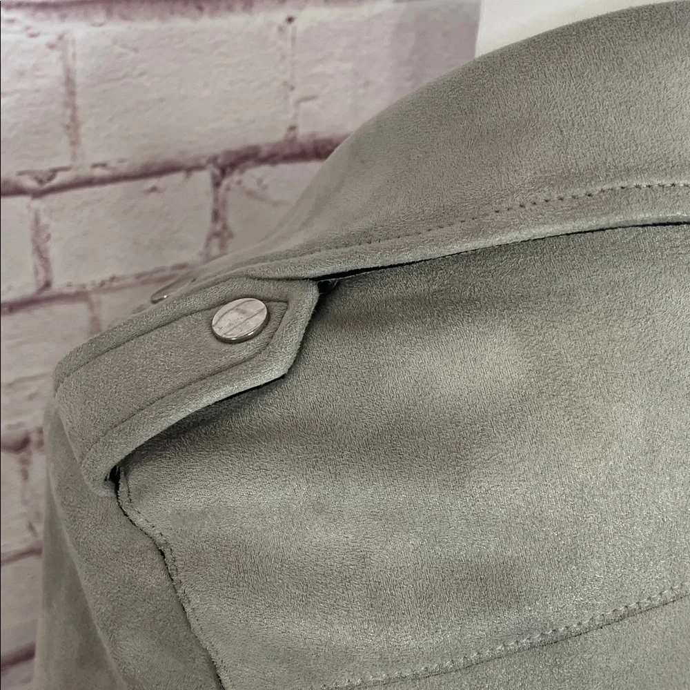 Zara Light Grey Suede Cropped Moto Jacket with Zipper Pockets Like New XS